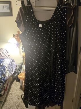 Old Navy Black Polka Dot Midi Dress